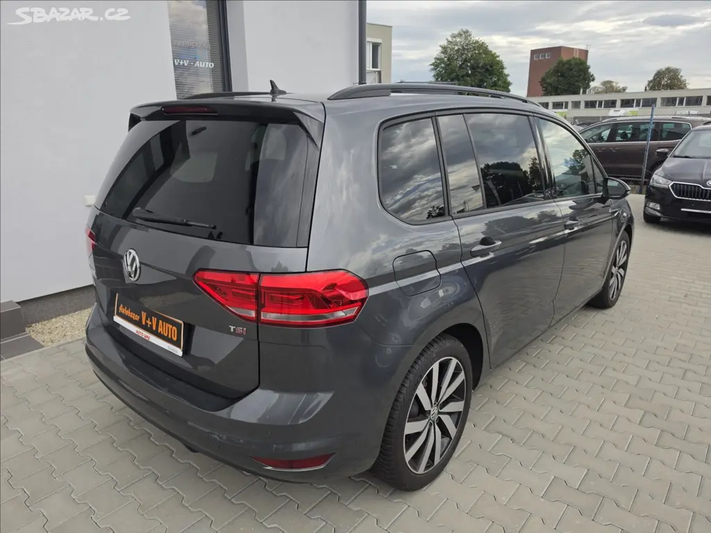 Volkswagen Touran, 1,4 TSi 110KW DSG 7 MÍSTNÝ - fotka 6