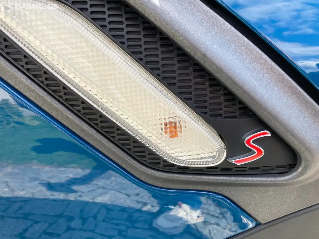 MINI COUNTRYMAN 1.6 BENZÍN 135 kW POHON 4x4 - fotka 5