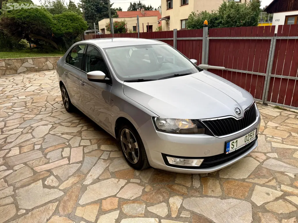 Škoda Rapid, 1.2 TSI 63KW CLASIC PLUS KLIMA - fotka 3