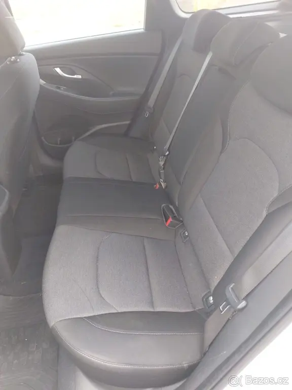 Hyundai i30 1,6 CRDi 85 kW, 2020, nafta - fotka 6