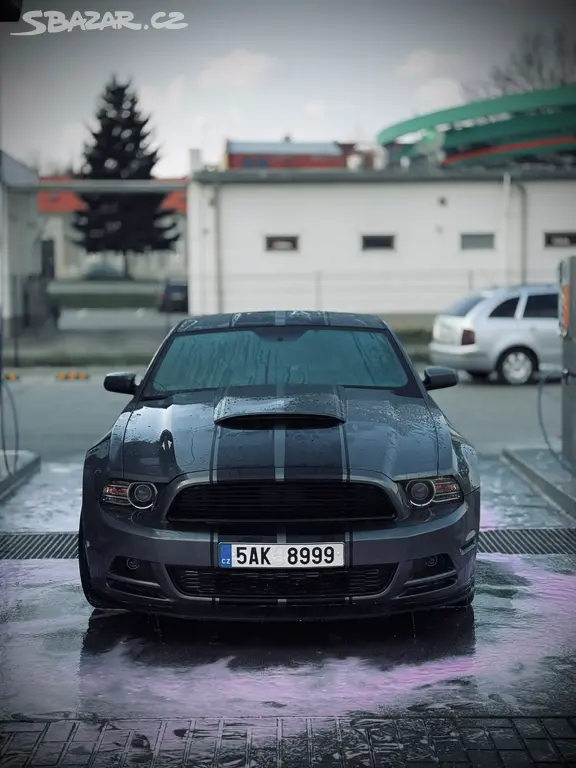 Ford Mustang 3.7 V6 2014 - Automat | 140tis najeto - fotka 5