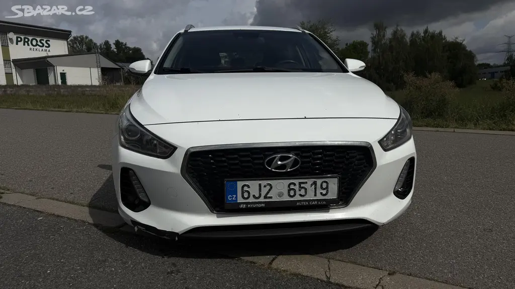 Hyundai i30, 1.6 CRDI 81KW - fotka 3