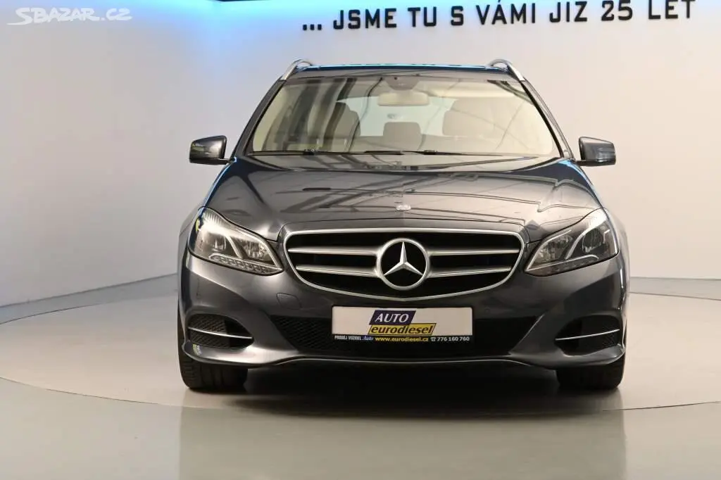 Mercedes-Benz Třídy E, 2.2 250T Avantgarde LED CDI - fotka 3