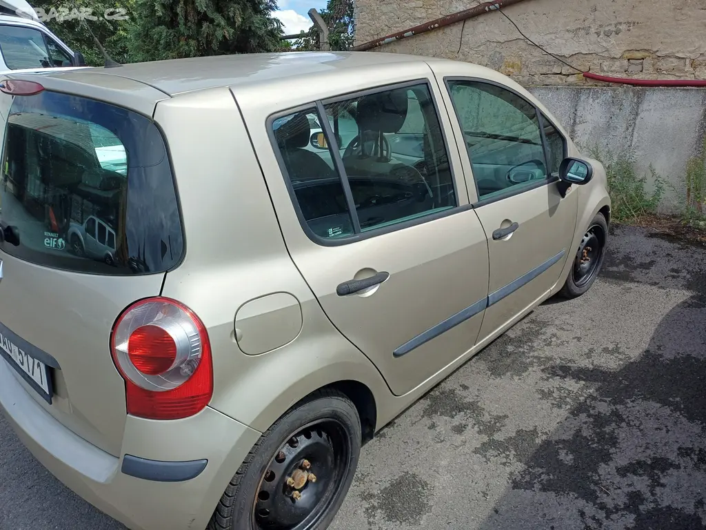 Renault Modus 1.2i 55kW STK do 8/2028 - fotka 3