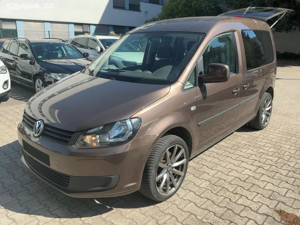 Volkswagen Caddy, 2.0Tdi 103KW VYHŘ. SED r.2015