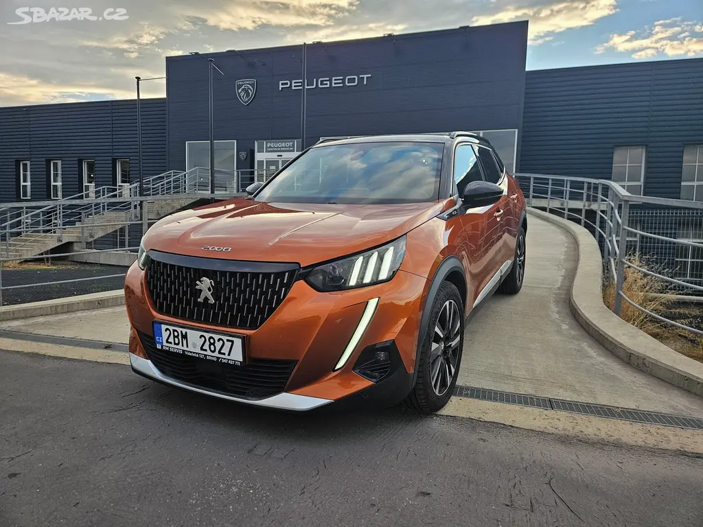 Peugeot 2008 GT 1.2 PureTech 155 k EAT8 - fotka 2