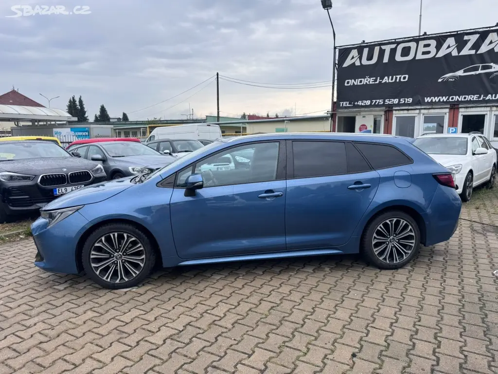 Toyota Corolla, 1,2i 85KW TURBO SPOJKA 2. MAJ - fotka 2
