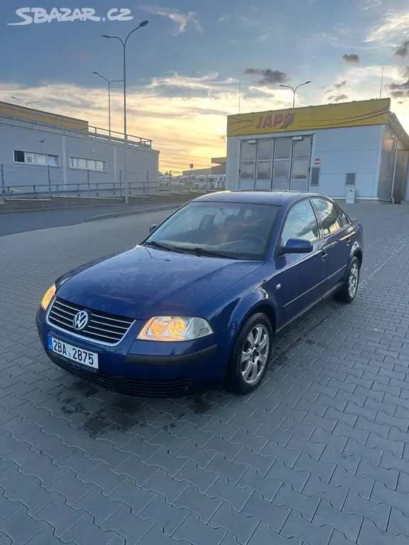 VW Passat 1.6 benzín