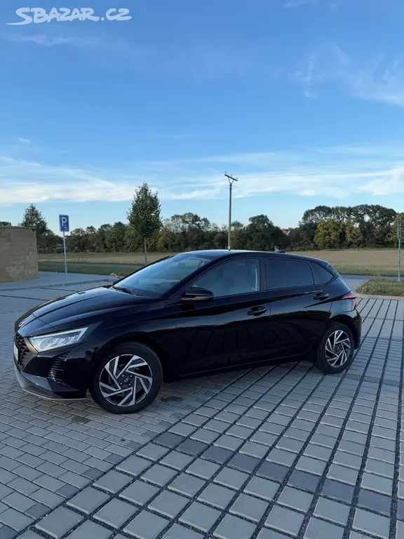 Hyundai i20, 1.2i Smart Climate, Černá,hatchback - fotka 2