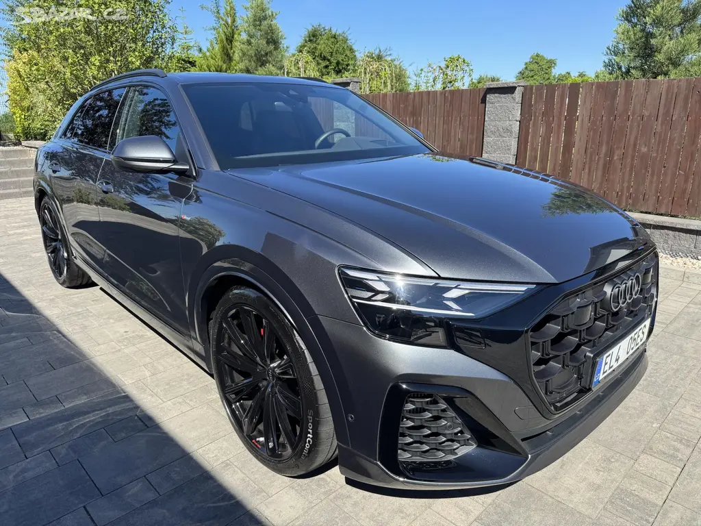 Audi Q8, 60TFSI e QUATTRO, B&O, Tažné - fotka 3