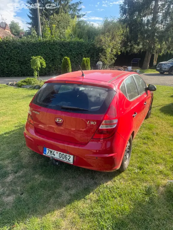 Hyundai i30 1.4 80kW 2010 - fotka 4