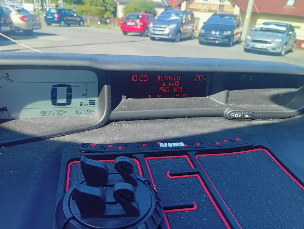 Citroen C3 Picasso 1,4 benzín 70kw - fotka 4