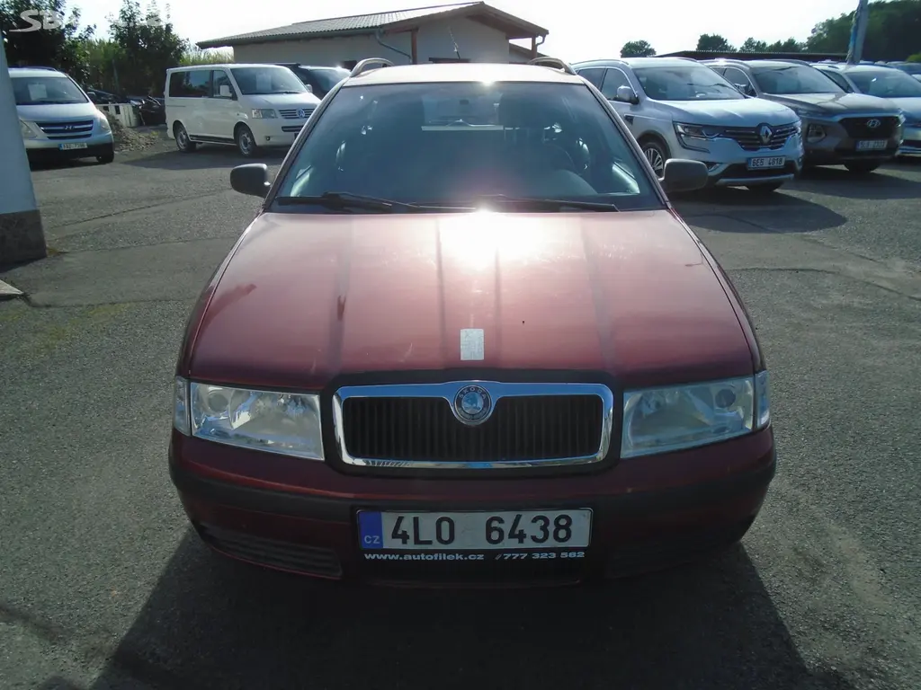 Škoda Octavia 1.6 75kW - fotka 2