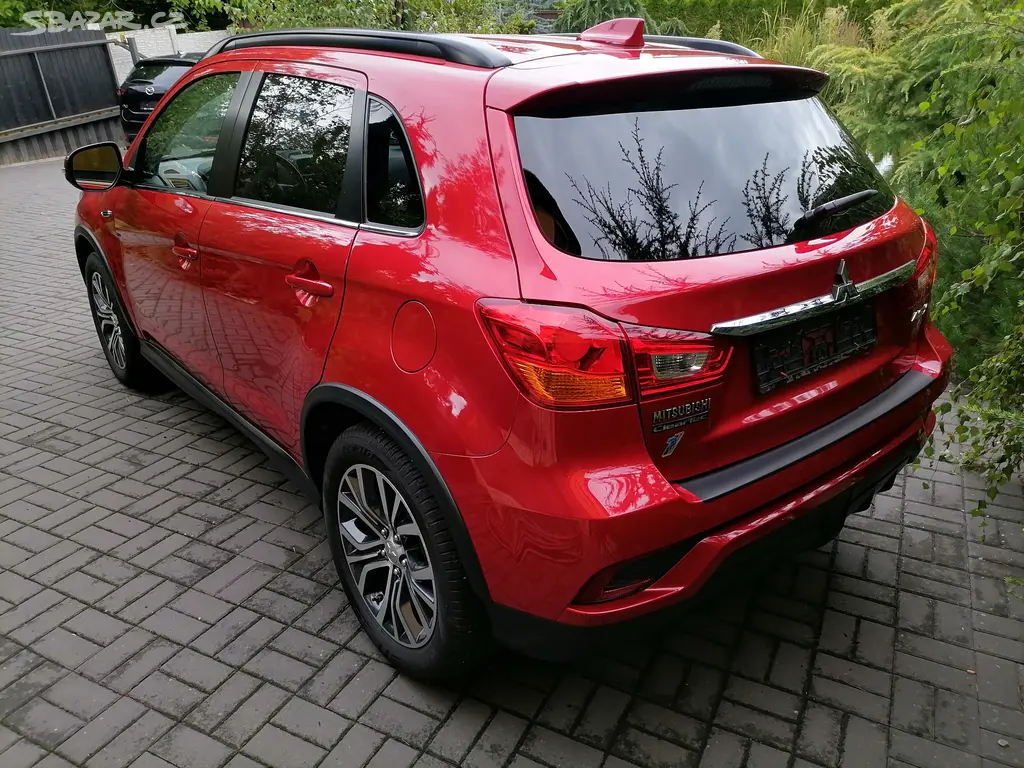 Mitsubishi ASX 1.6i86kwKamXenonTažnýJenSMitWebasto - fotka 3