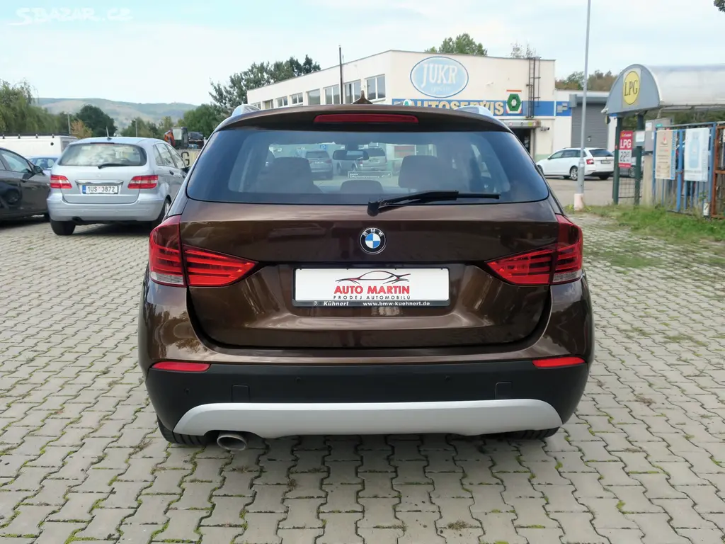 BMW X1 X-Drive 23d 150 kW Automat 6st. - fotka 5