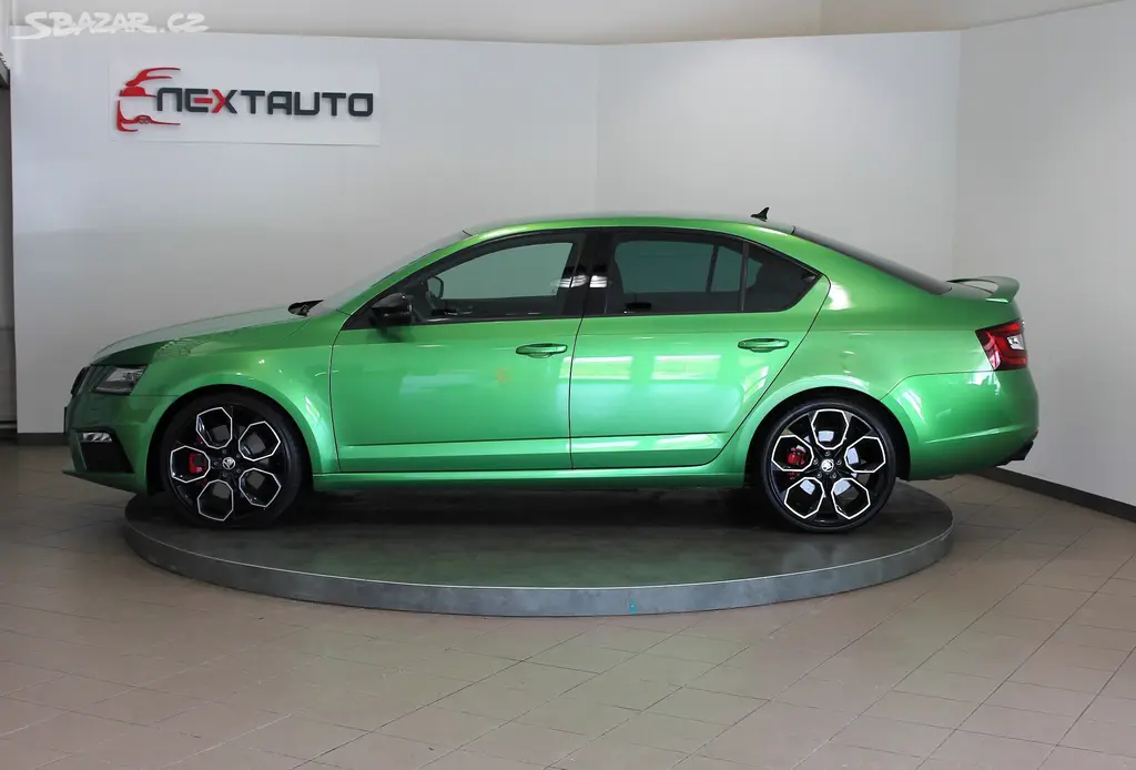 Škoda Octavia, 2.0 TSI 180kW DSG RS CHALLENGE - fotka 2