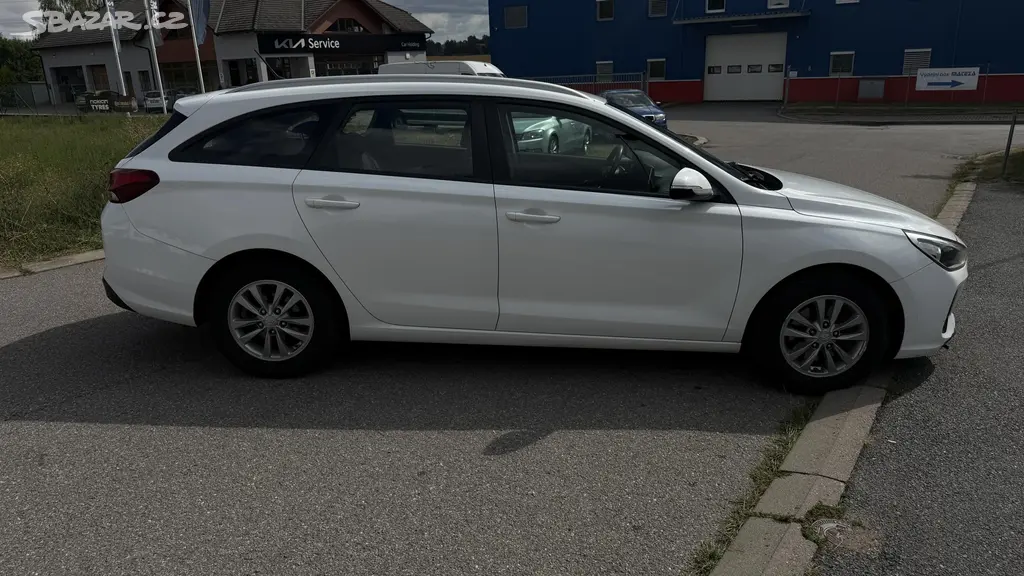 Hyundai i30, 1.6 CRDI 81KW - fotka 5