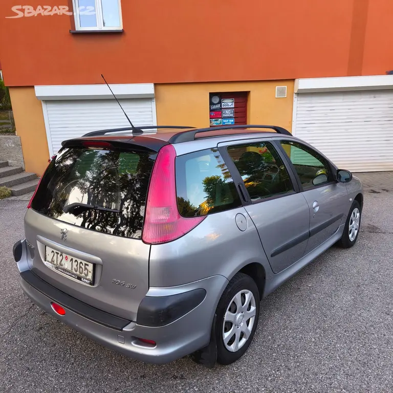 Peugeot 206 SW 1.4i 55kw, poctivých 201tkm, klima - fotka 6