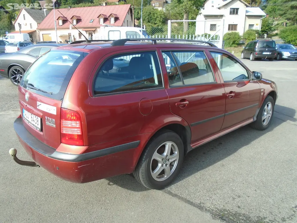 Škoda Octavia 1.6 75kW - fotka 4