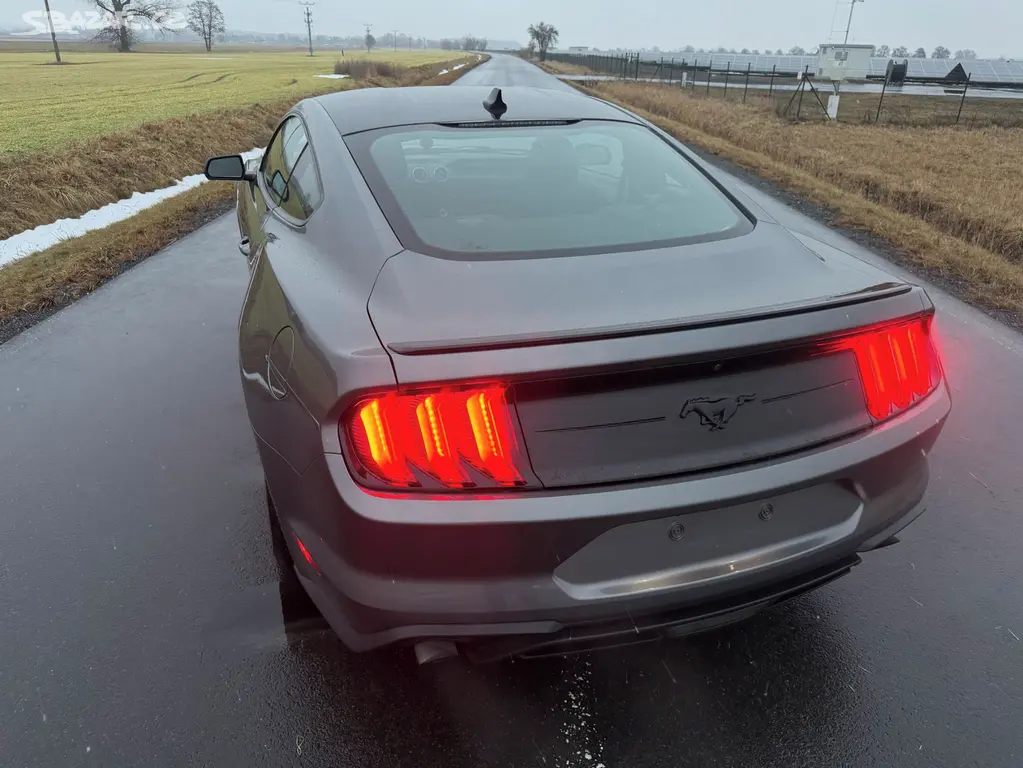 Ford Mustang 2.3 EcoBoost Manuál MBRP TUNING 2021 - fotka 5