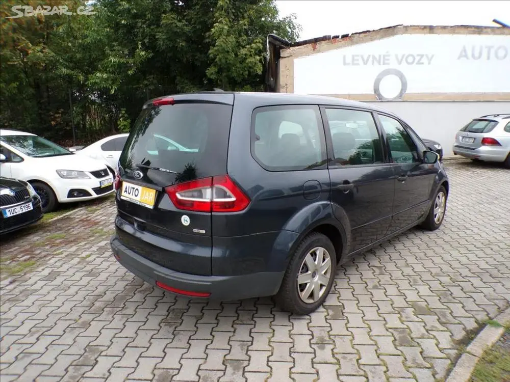 Ford Galaxy 1,8 TDCI 7 MÍST - fotka 4