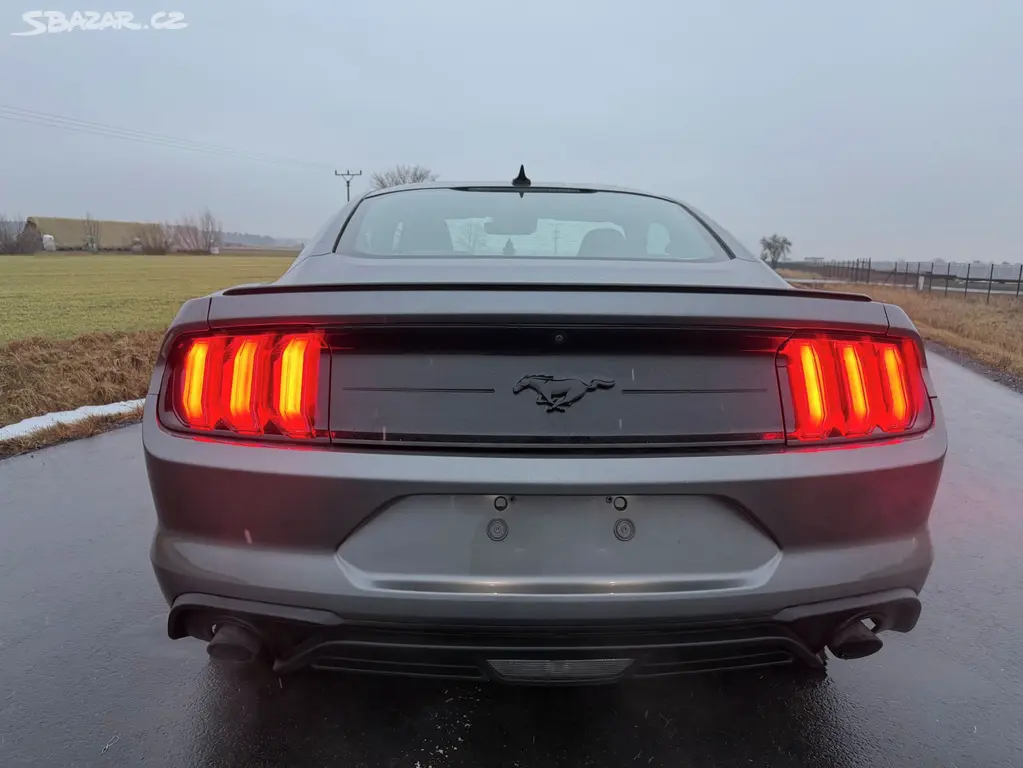 Ford Mustang 2.3 EcoBoost Manuál MBRP TUNING 2021 - fotka 4