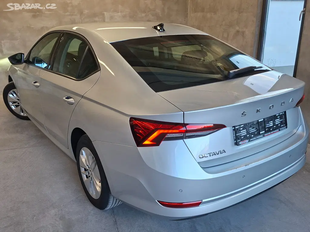 Škoda Octavia 4 LIFTBACK 2.0 TDI, 85kW, 125.000KM - fotka 3