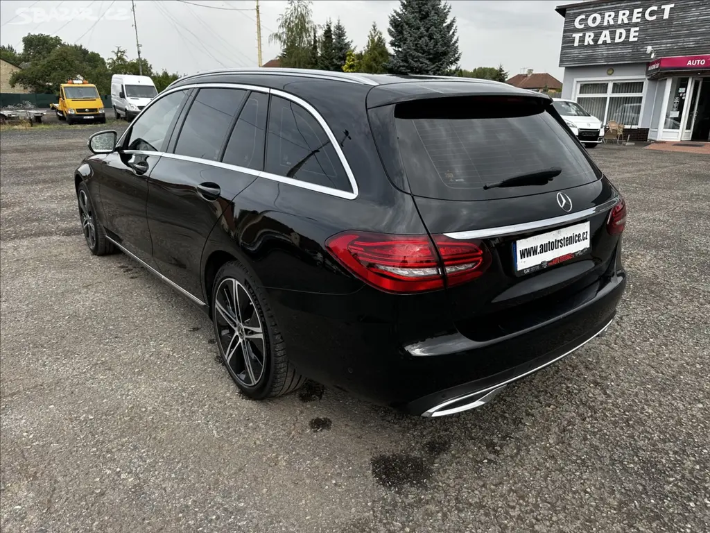 Mercedes-Benz Třídy C, 2,0 220d-4MATIC-BURMESTER-DPH - fotka 3