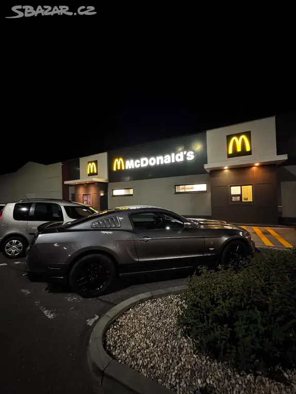Ford Mustang 3.7 V6 2014 - Automat | 140tis najeto - fotka 2