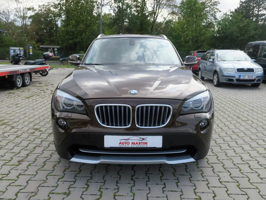 BMW X1 X-Drive 23d 150 kW Automat 6st. - fotka 2