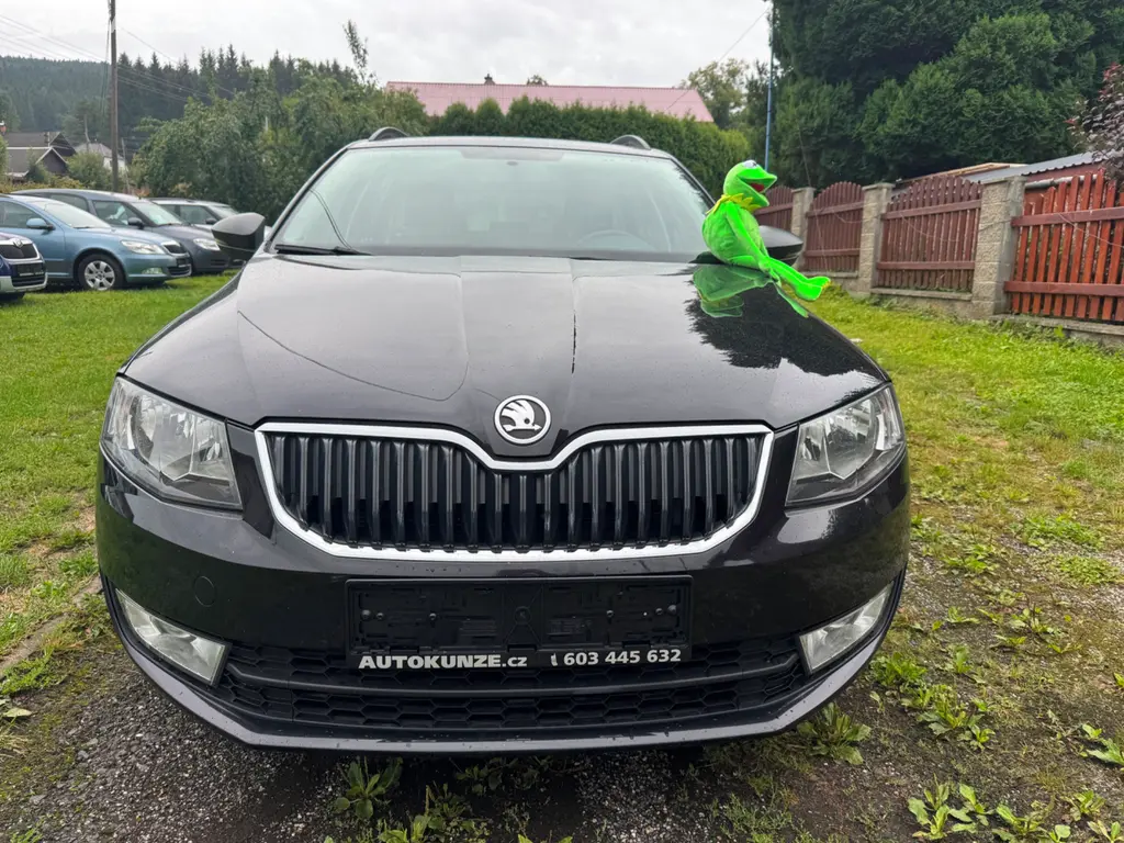 Škoda Octavia 3 com 1.2 TSi 77 kw tažné, nová STK - fotka 2