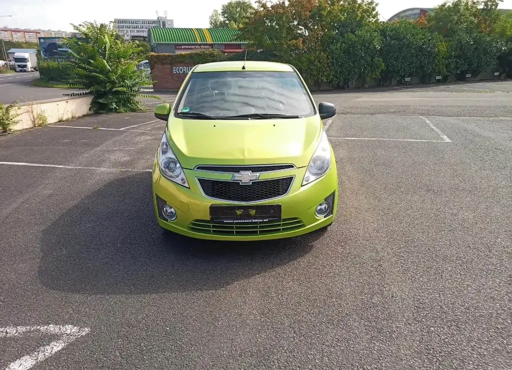 Chevrolet Spark 1.0 16V (68 k) - r.v. 2011,nová TK - fotka 5