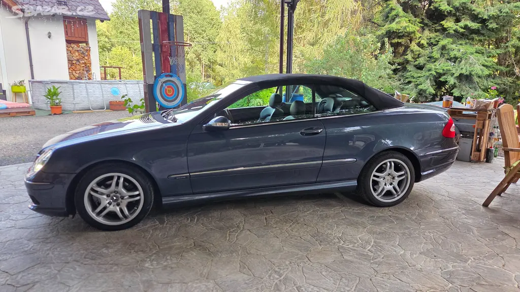 Mercedes Benz CLK AMG cabrio 95tkn V6 - fotka 6