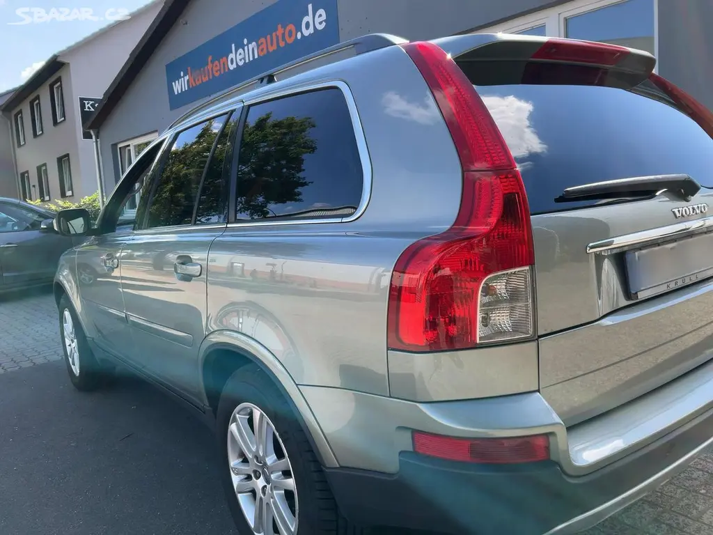 Volvo XC90 2.4 D5 136kW,Manuál,7.Míst,1.Maj.Šíbr. - fotka 4