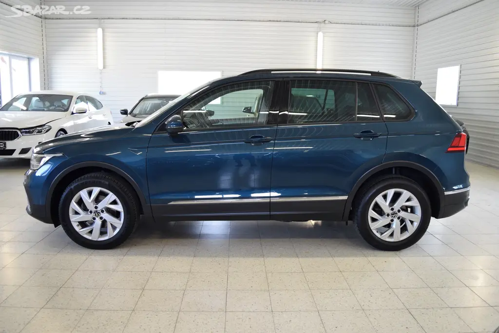 Volkswagen Tiguan, 2.0 TDI LIFE 4 MOTION DSG - fotka 2