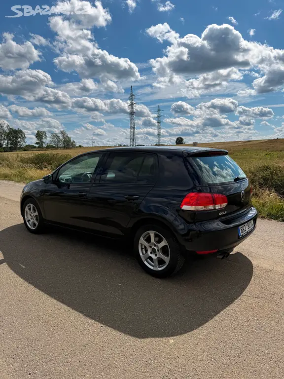 VW Golf 6 2.0 TDI - fotka 4