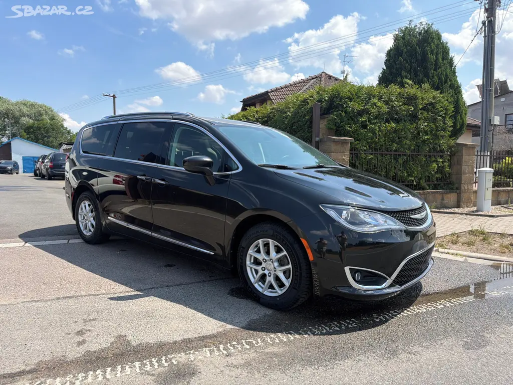 Chrysler Pacifica 3,6 Pentastar RU Kůže 2020 DPH