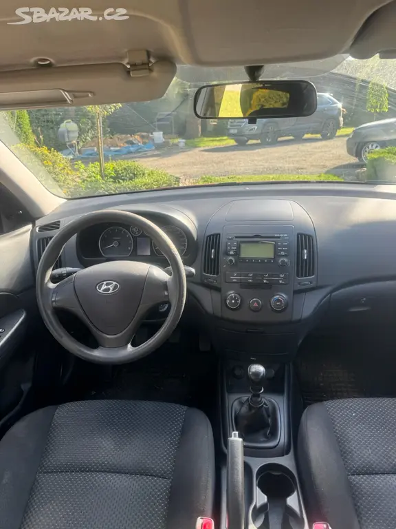 Hyundai i30 1.4 80kW 2010 - fotka 6