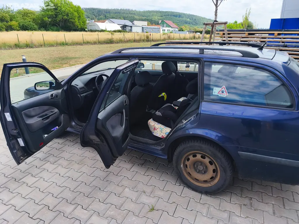 Škoda Octavia combi tour 1.9tdi - fotka 2