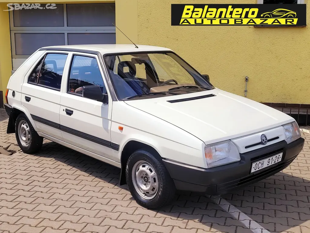 Škoda Favorit, 1,3 135 L, CZ, 1.majitel, GARÁŽOVAN