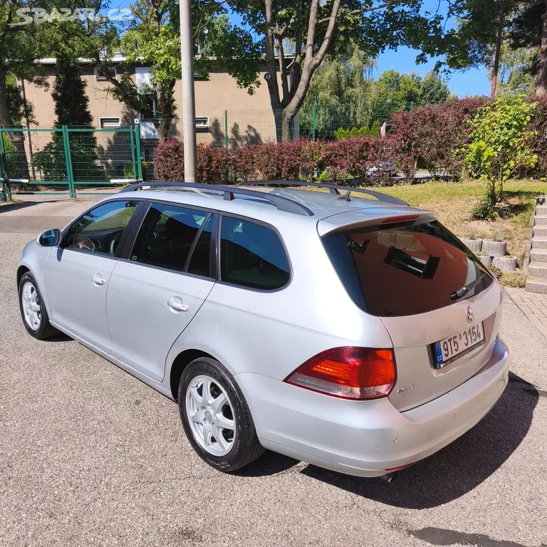 Volkswagen Golf 1.6 TDI 77kw, poctivých 291tkm - fotka 4