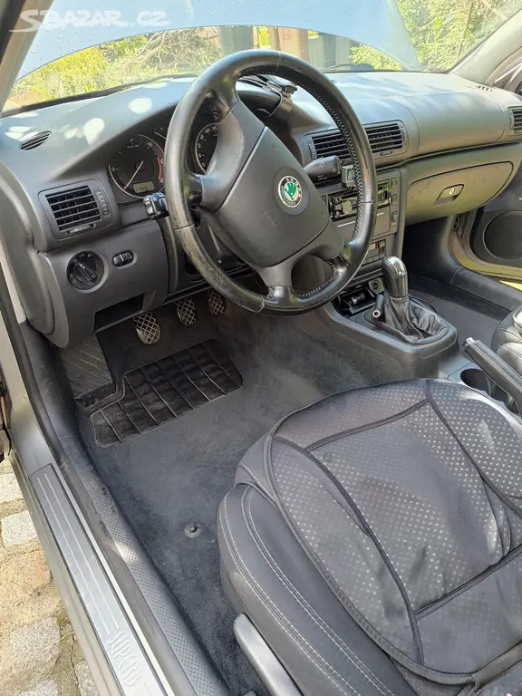 Škoda Superb 1.9, r. 2006, diesel, 103 kW - fotka 5