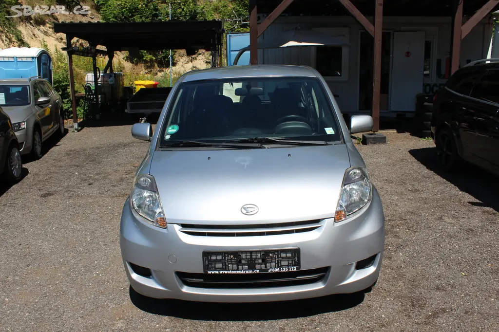 Daihatsu Sirion, 1.3i serv.knížka