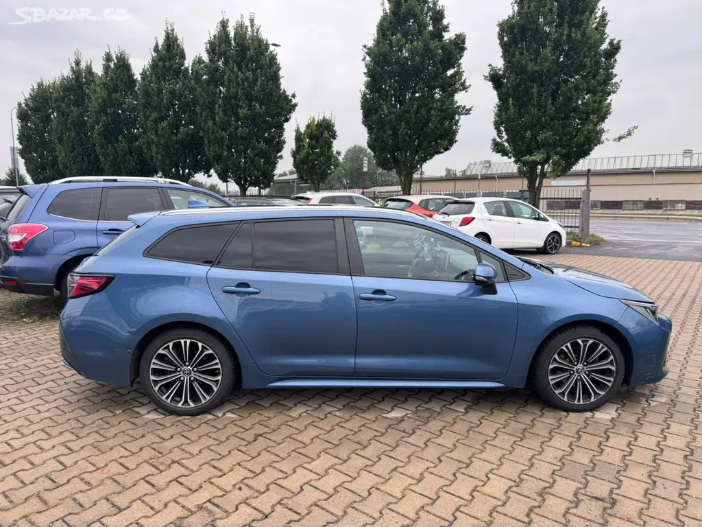 Toyota Corolla, 1,2i 85KW TURBO SPOJKA 2. MAJ - fotka 6