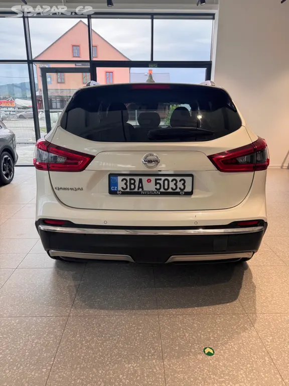 Nissan Qashqai 1.6 DIG-T - fotka 2