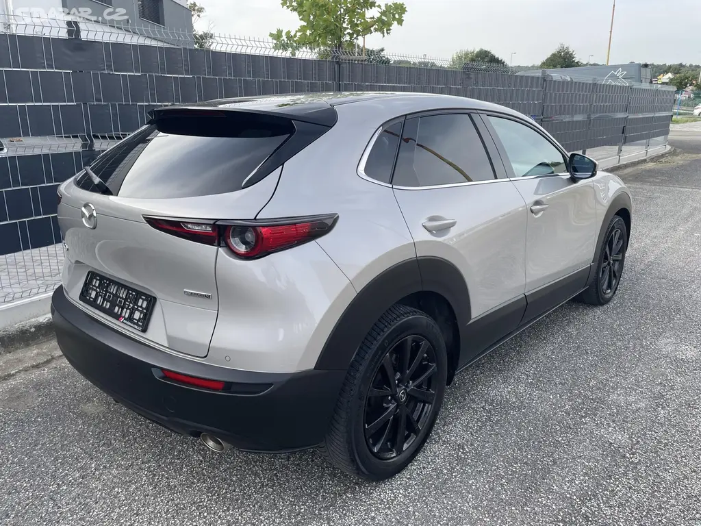 Mazda CX-30, 2.0 SKYACTIV-X 137kW COSMO 4x4 - fotka 4