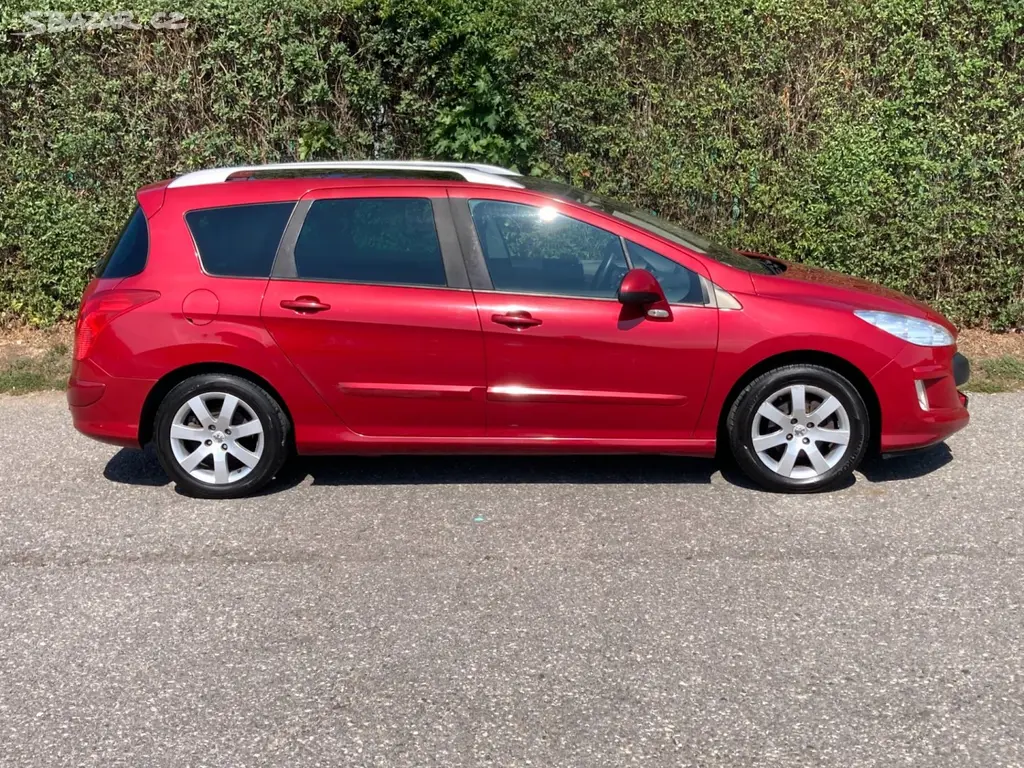 Peugeot 308, SW 1.6 HDI 82kW panorama - fotka 2