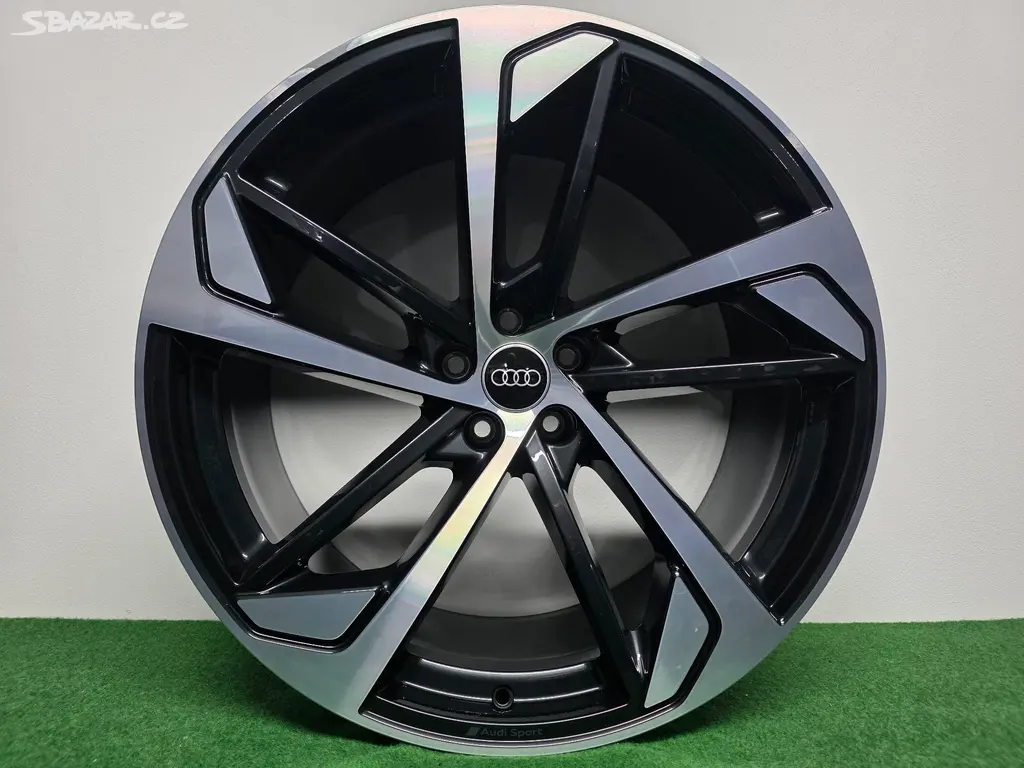 Audi Q7 SQ7 Alu kola 22 4M0601025CN Originál