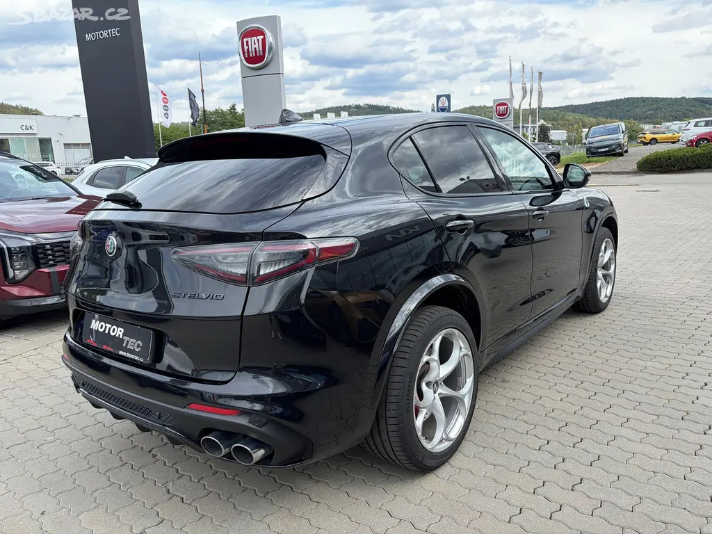 Alfa Romeo Stelvio, 2.9 V6 BITURBO 510K AT8 QUADRI - fotka 3