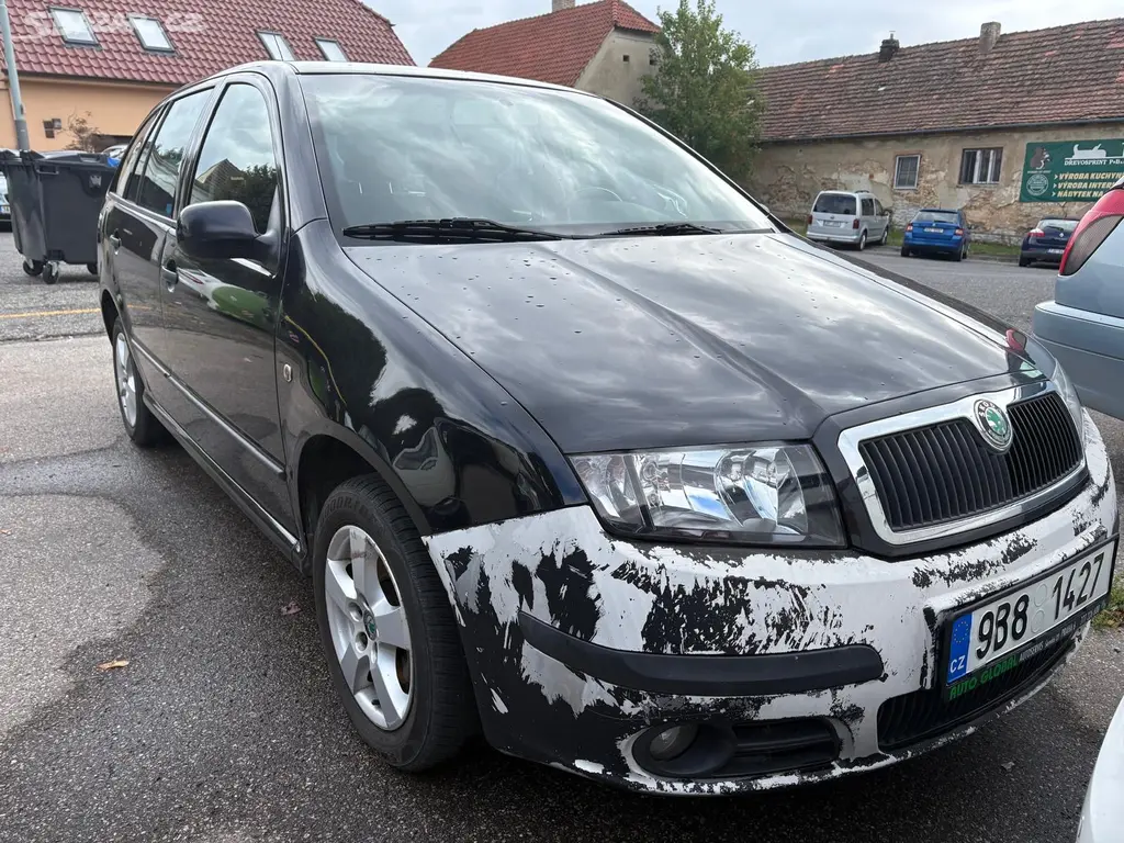 Škoda Fabia 1.4 benzín, 55 kW, kombi, STK 08/2028 - fotka 3